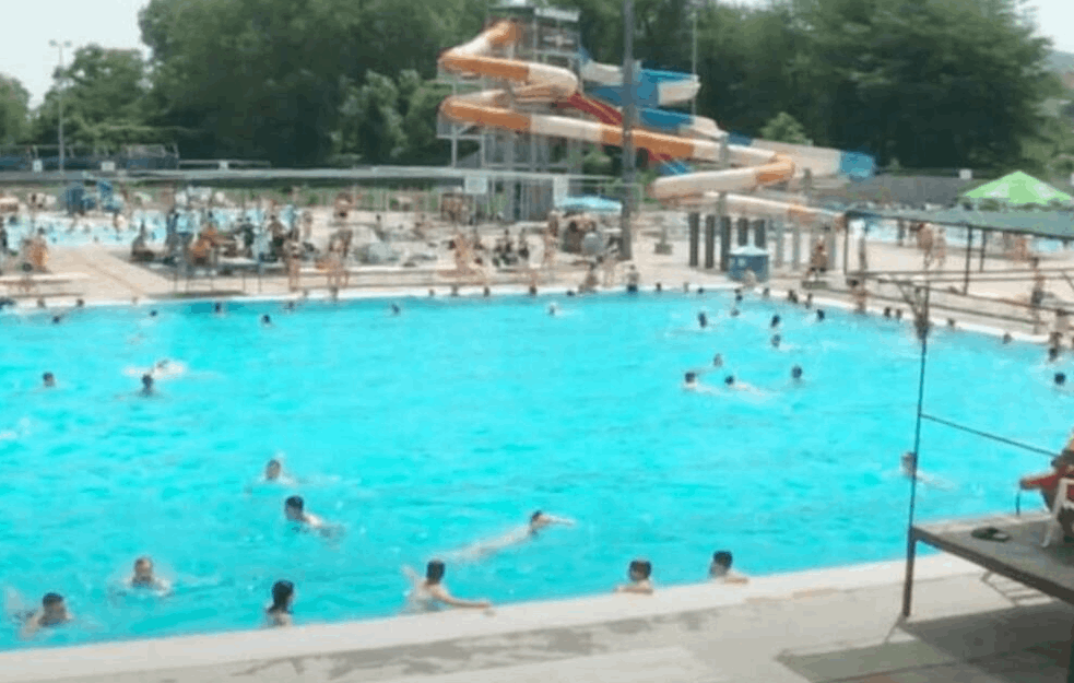 ČOVEK KOJI JE IZVUČEN IZ NIŠKOG BAZENA SKINUT SA RESPIRATORA: Gledao je smrti u oči!  